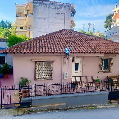 Lovely Place With Veranda Apartment Лариса Екстериор снимка
