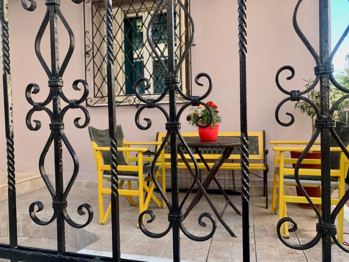 Lovely Place With Veranda Apartment Лариса Екстериор снимка